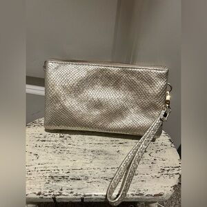 Chic Metallic Wristlet/ crossbody Clutch, NWOT